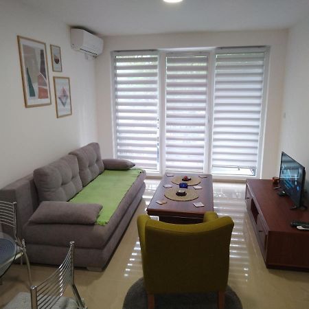 Apartman "N" Srebrno Jezero Ostrovo Bagian luar foto