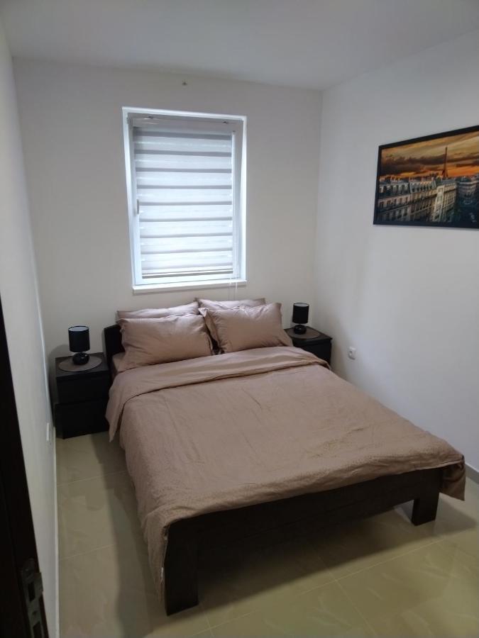 Apartman "N" Srebrno Jezero Ostrovo Bagian luar foto