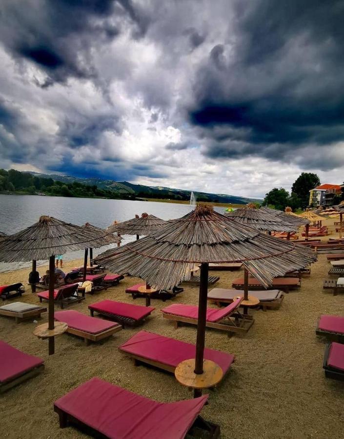 Apartman "N" Srebrno Jezero Ostrovo Bagian luar foto